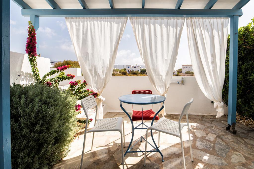 Fivos Apartments Alikí エクステリア 写真