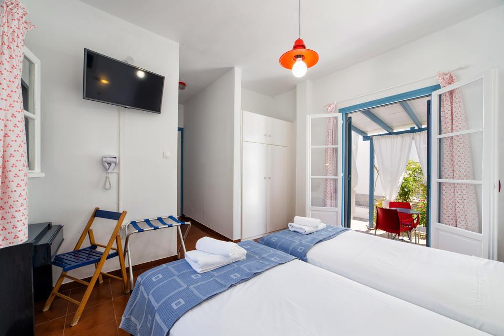 Fivos Apartments Alikí エクステリア 写真