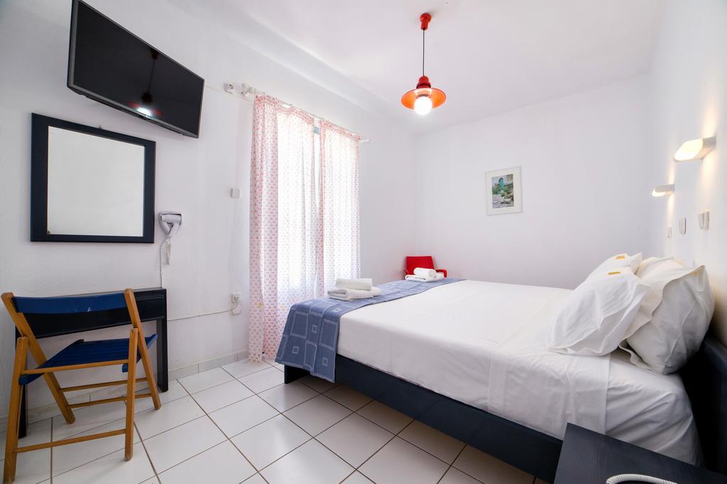 Fivos Apartments Alikí エクステリア 写真