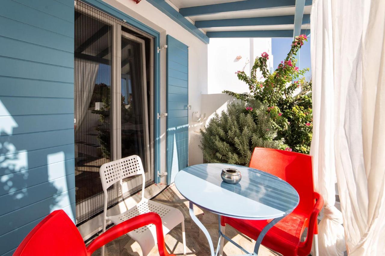 Fivos Apartments Alikí エクステリア 写真