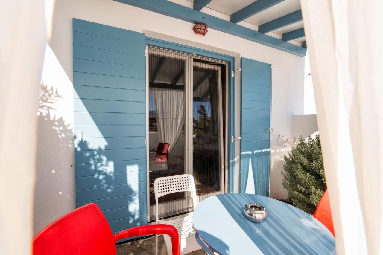 Fivos Apartments Alikí エクステリア 写真