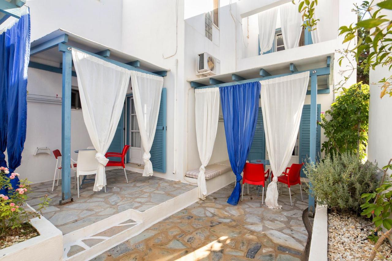 Fivos Apartments Alikí エクステリア 写真